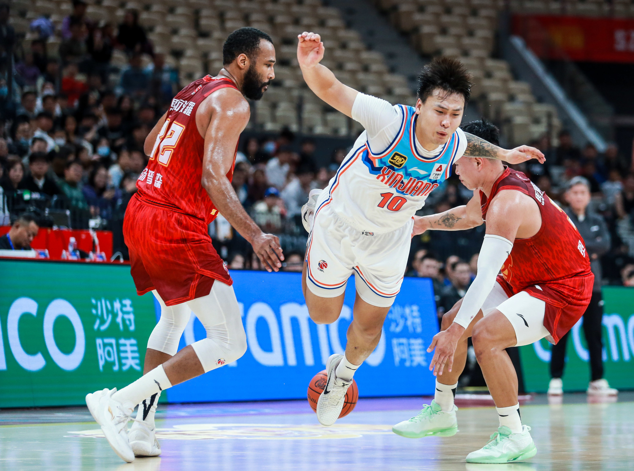 aiyouxi sports-包含赛地聚焦——CBA季后赛集结日热度飙升，瓦伦西亚篮板制胜，质疑声仍在，更衣室氛围转暖的词条-aiyouxi sports